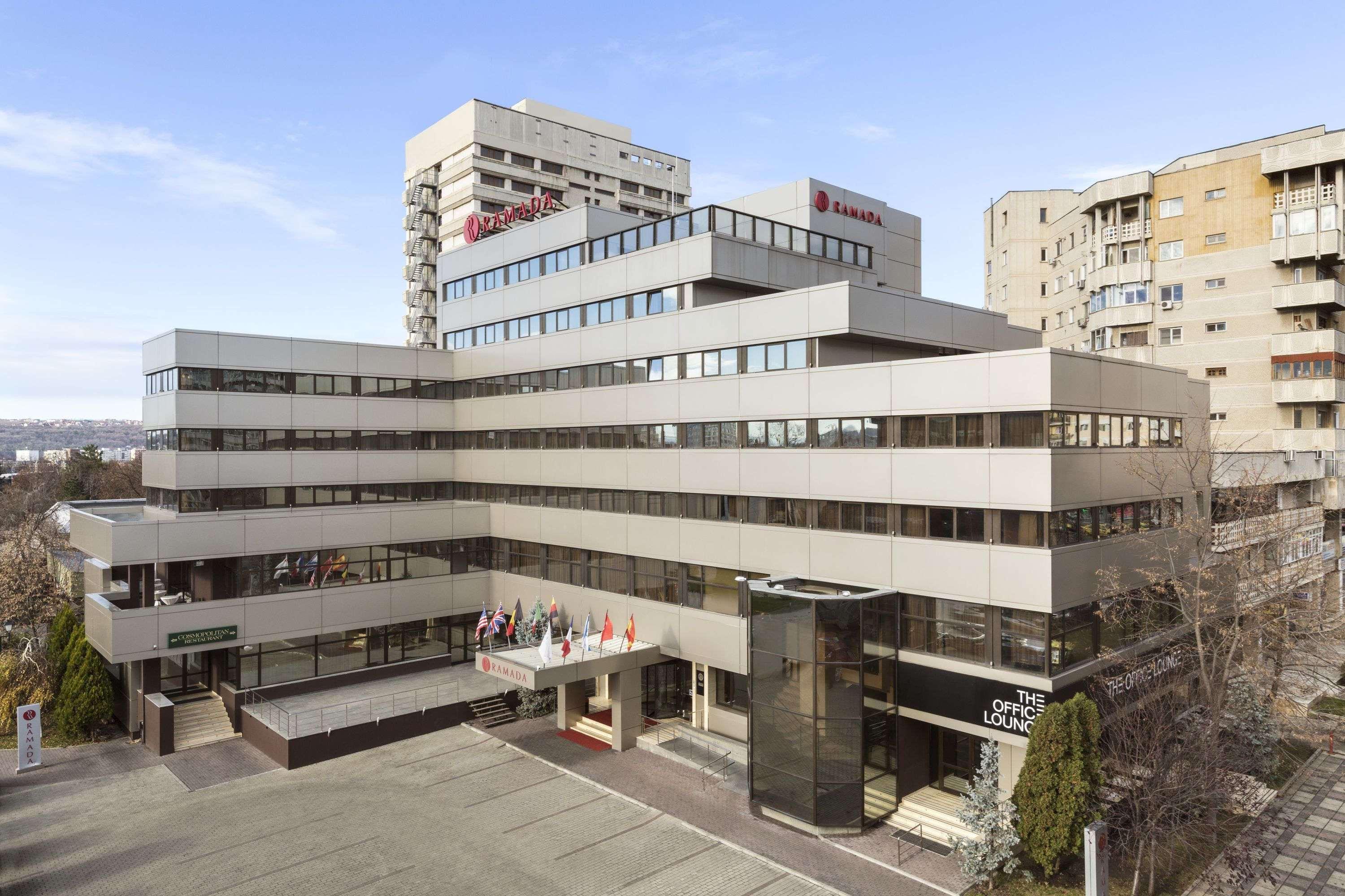 Ramada Iasi City Center Exterior foto